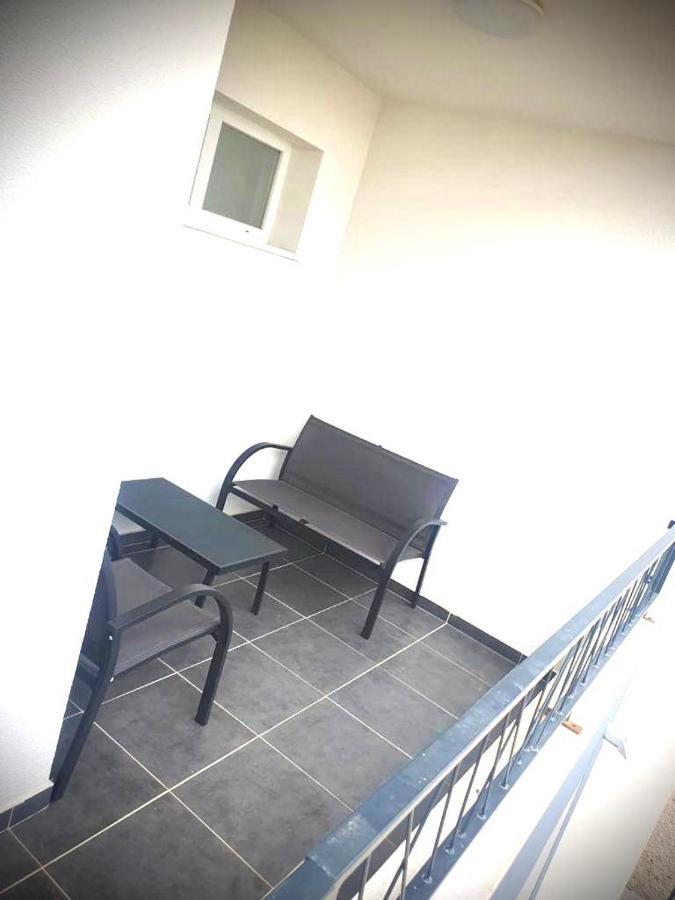 Apartment Bella Novalja Eksteriør bilde