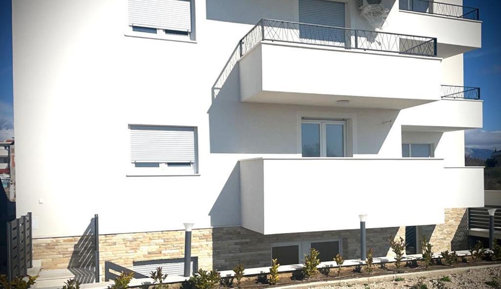 Apartment Bella Novalja Eksteriør bilde